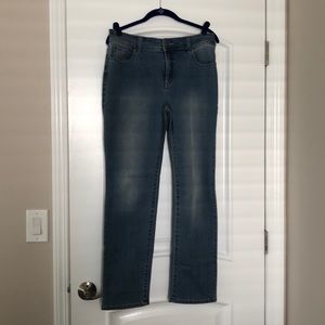 Chico’s wash color jeans size 8 short